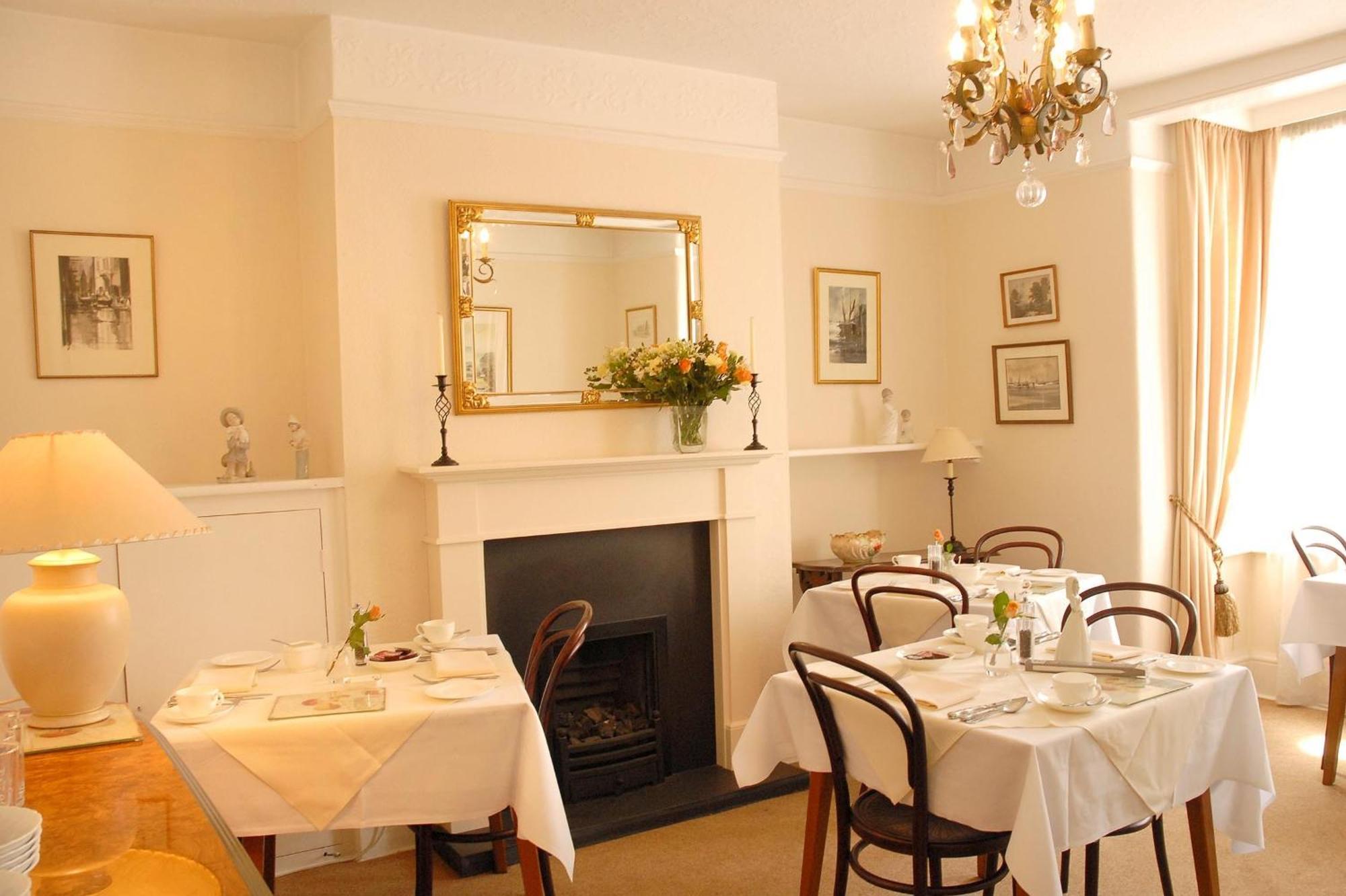 Courtland Hotell Stratford-upon-Avon Exteriör bild
